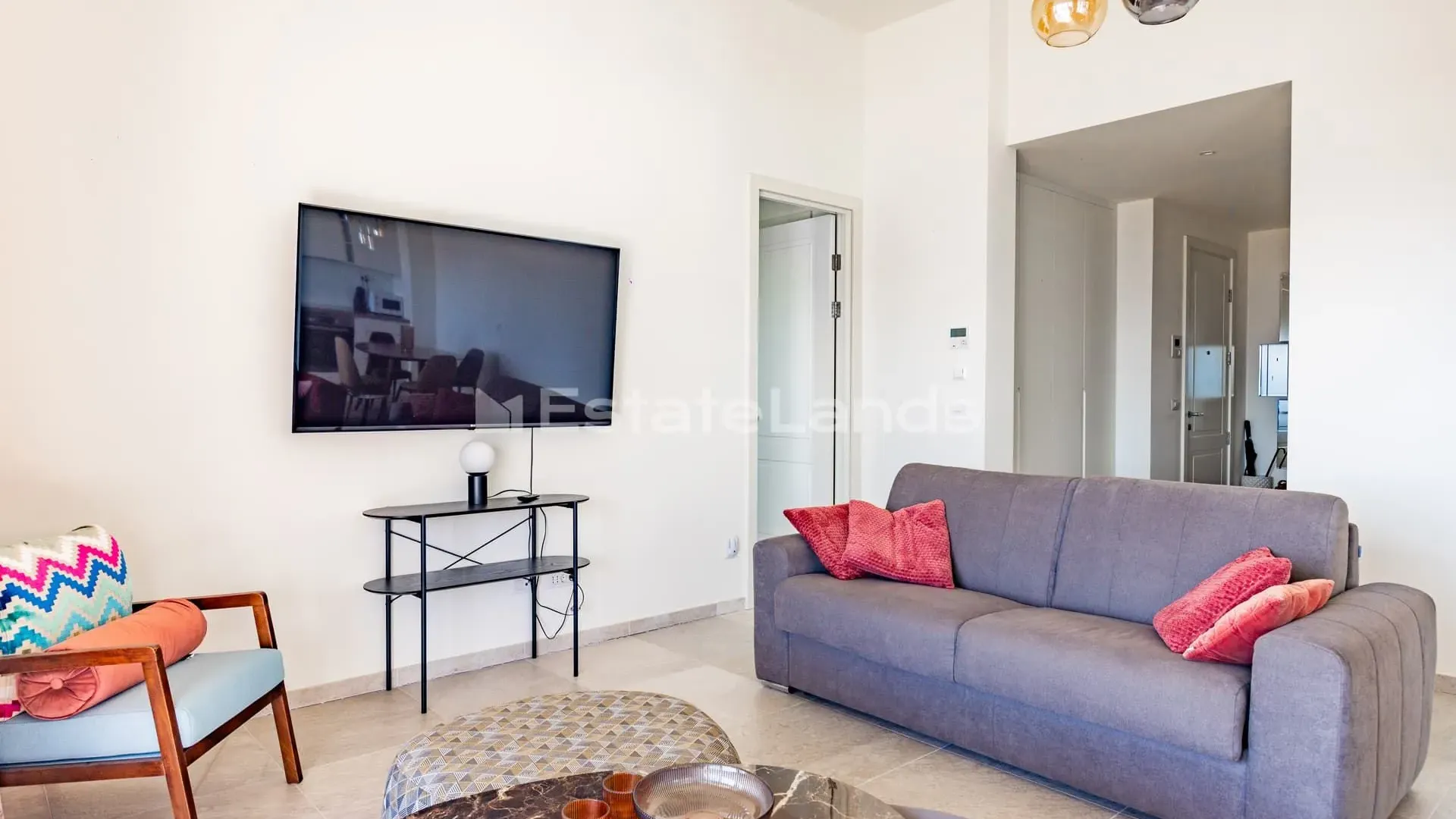 Izdavanje, dvosoban stan, 100m², Luštica Bay, Tivat