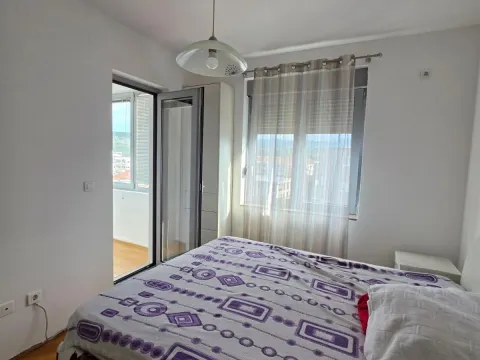 Rent, one bedroom apartment, 50m², Blok 9, Podgorica - image 6