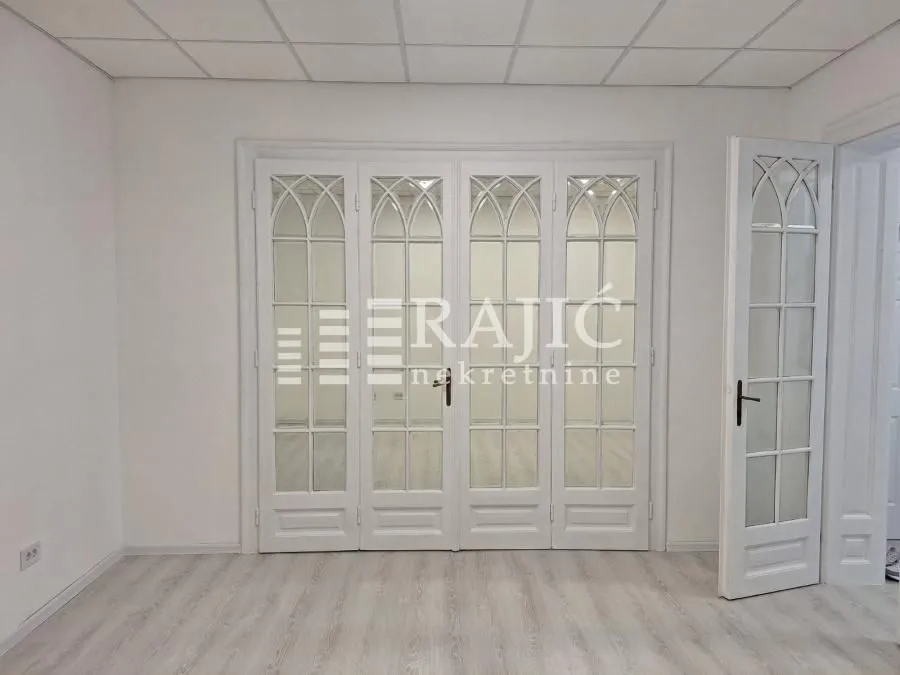 Izdavanje, kuća, 100m², Stari Grad, Beograd