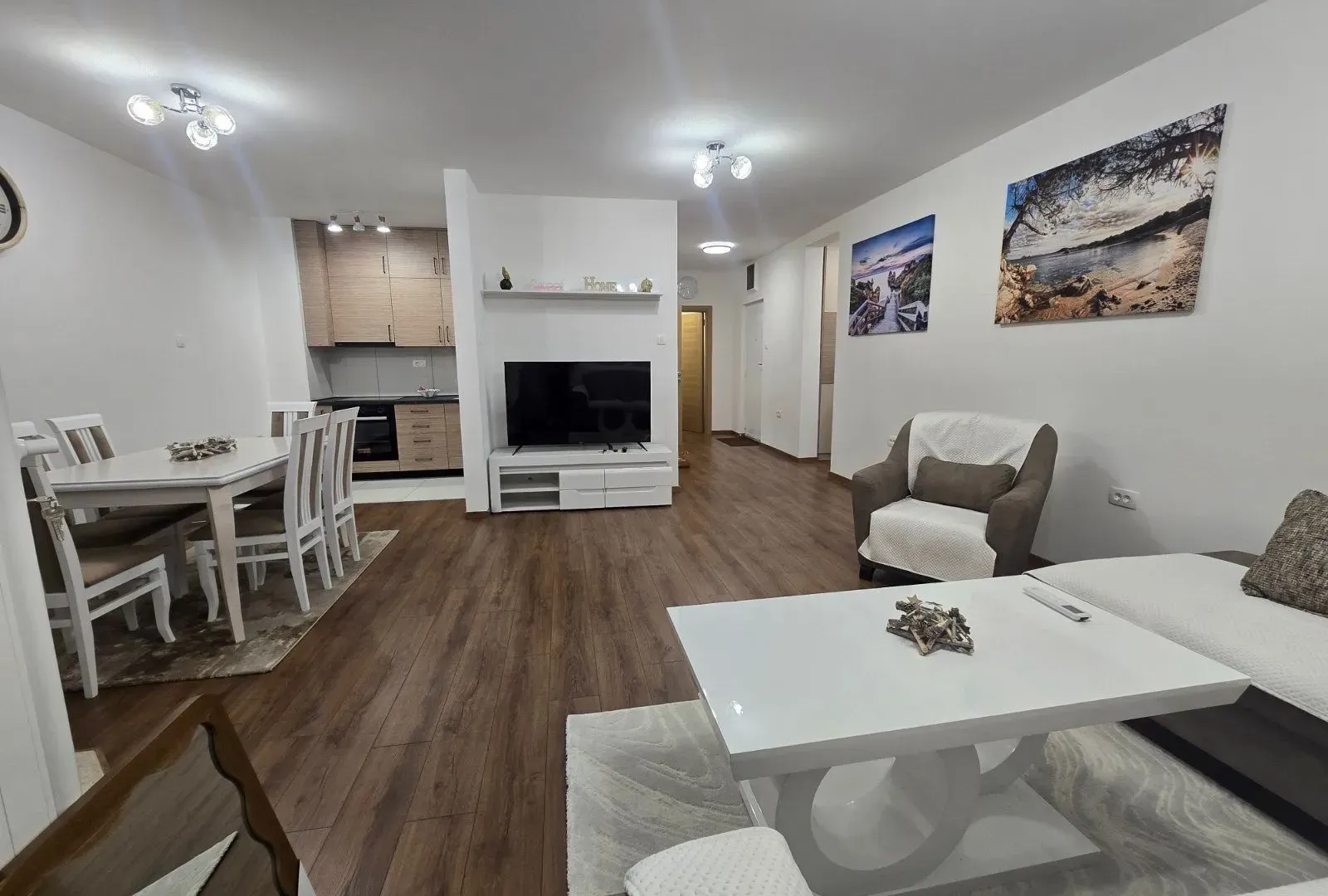 Rent, three bedroom apartment, 103m², Tološka šuma, Podgorica
