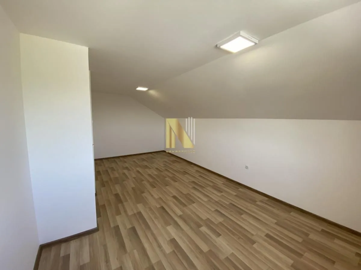 Prodaja, kuća, 105m², Petrovaradin, Novi Sad