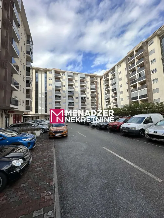 Izdavanje, jednosoban stan, 51m², City Kvart, Podgorica