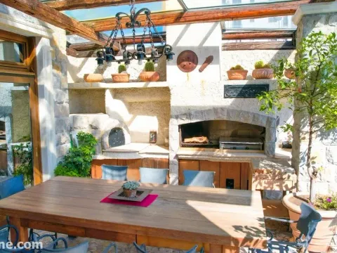 Prodaja, kuća, 820m², Centar, Budva - image 8