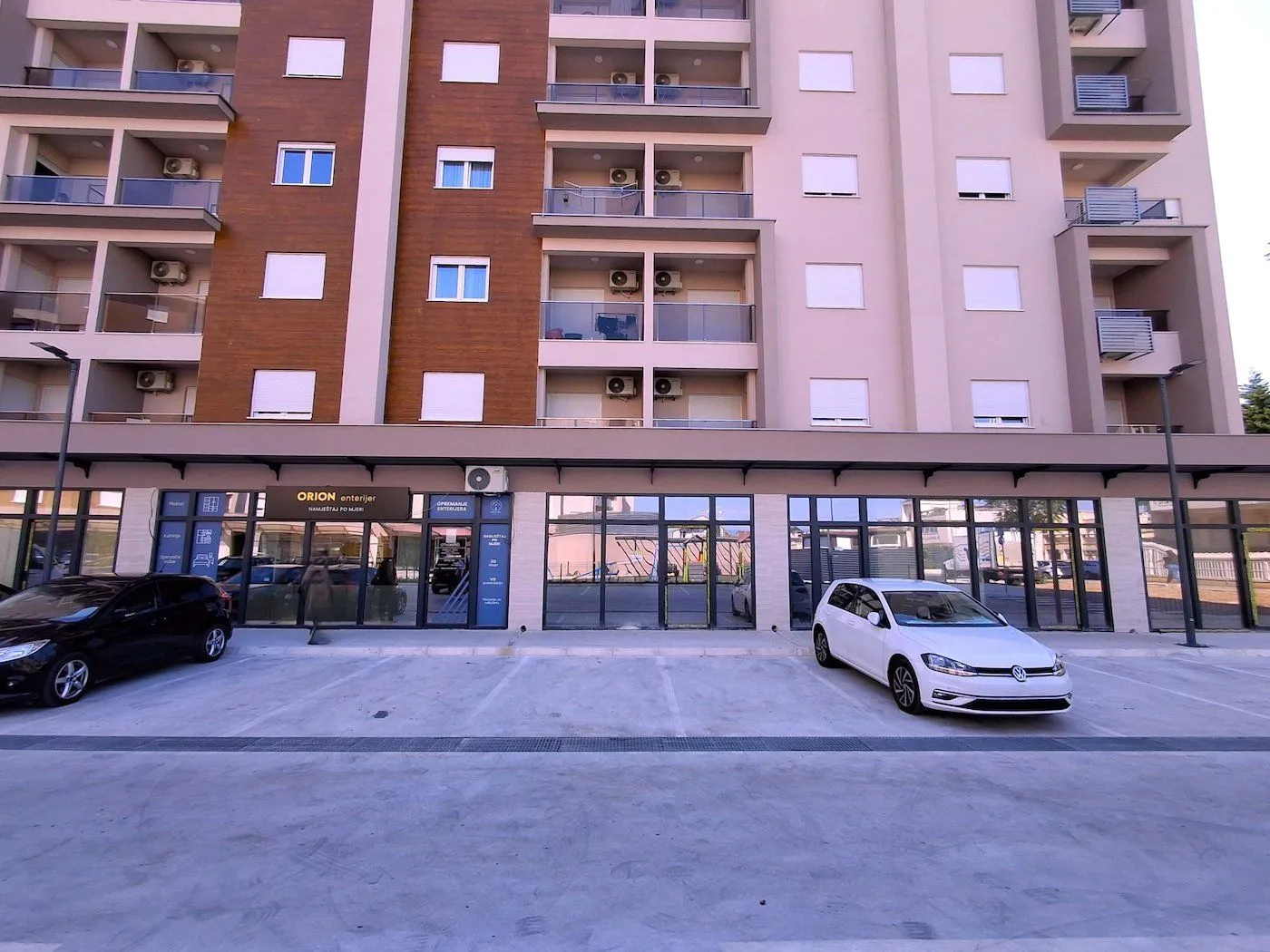 Rent, office space, 100m², Stari Aerodrom, Podgorica