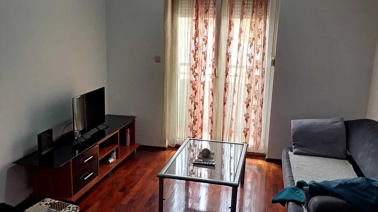 Rent, one bedroom apartment, 42m², Stari Aerodrom, Podgorica