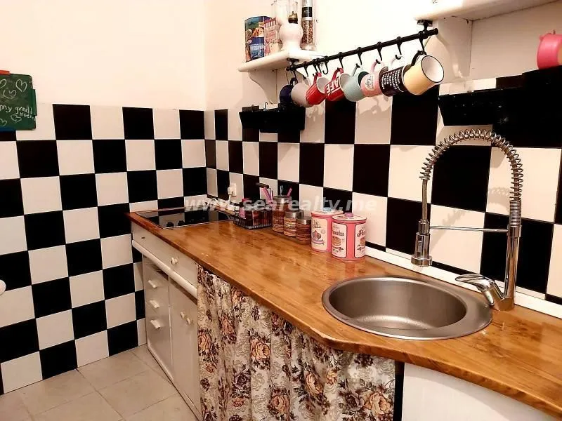 Prodaja, dvosoban stan, 71m², Kotor, Crna Gora