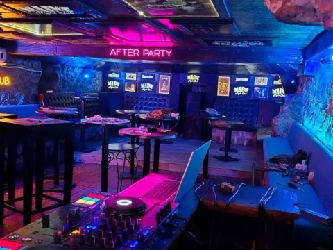 Rent, hospitality venue, 200m², Maini, Budva - image 1