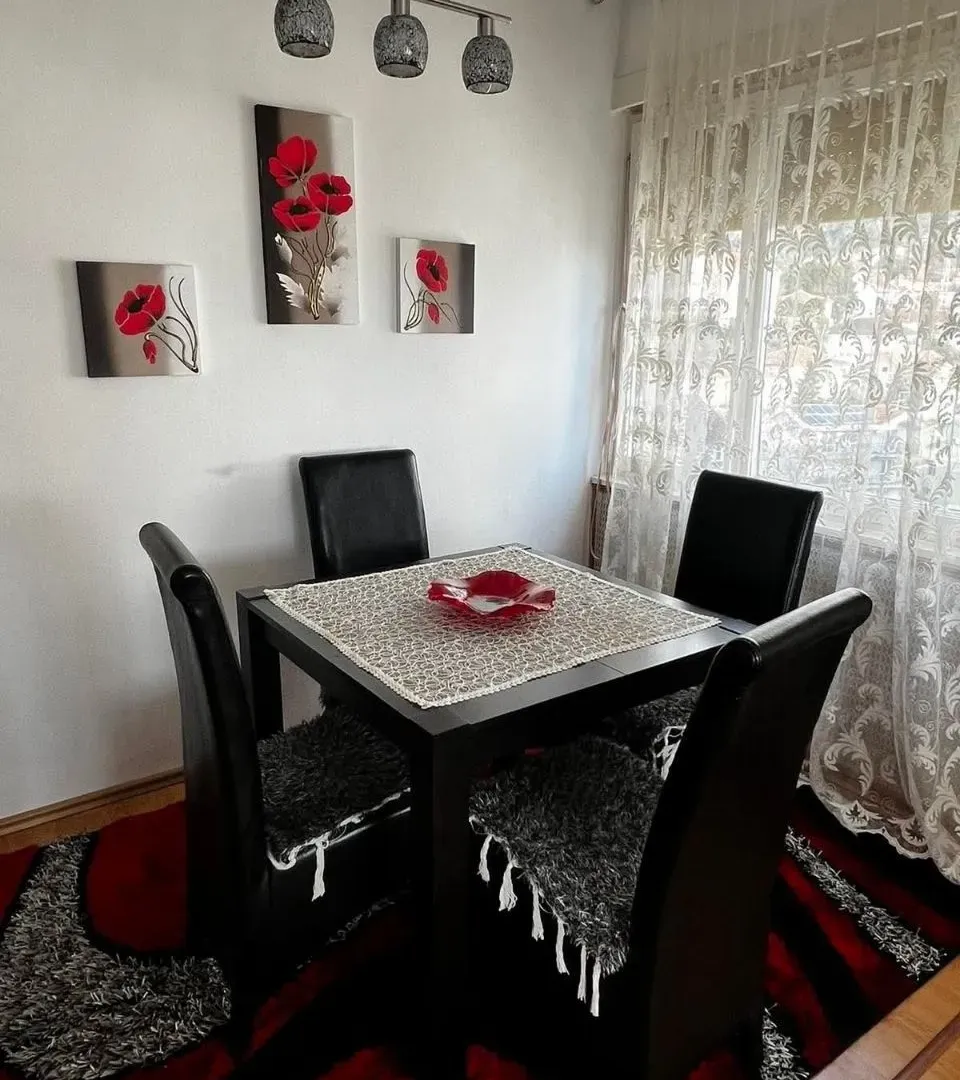 Rent, two bedroom apartment, 70m², Centar, Tivat