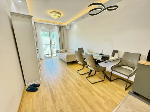 Sale, one bedroom apartment, 46m², Podkošljun, Budva - image 9