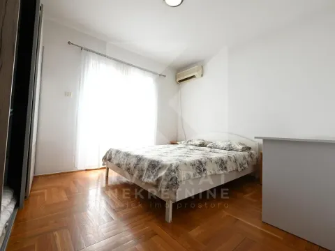 Rent, two bedroom apartment, 98m², Ljubović, Podgorica - image 12