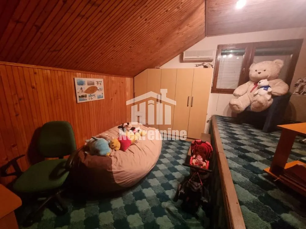 Sale, four bedroom apartment, 100m², Zemun Sve Podlokacije, Beograd