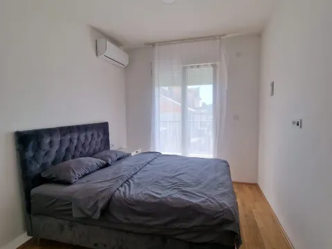 Prodaja, dvosoban stan, 70m², City Kvart, Podgorica - image 10