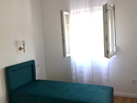 Rent, two bedroom apartment, 63m², Gruda, Cetinje - image 11