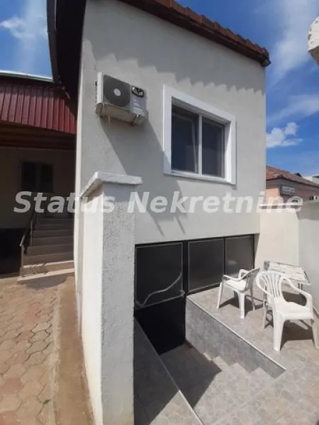 Prodaja, kuća, 157m², Salajka, Novi Sad Sve Podlokacije