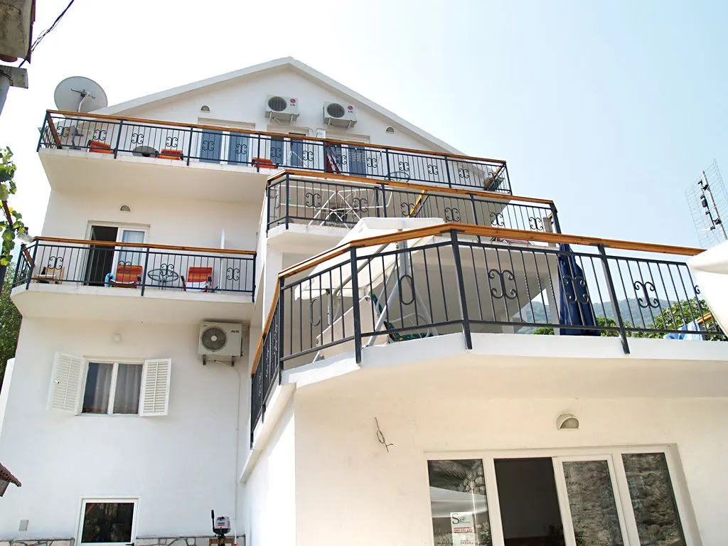 Sale, house, 384m², Stoliv, Kotor