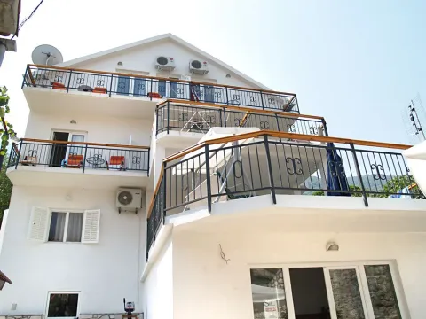Sale, house, 384m², Stoliv, Kotor - image 2