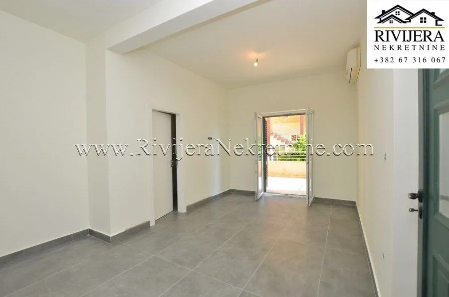 Prodaja, dvosoban stan, 74m², Đenovići, Herceg Novi