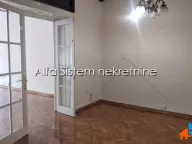 Izdavanje, četvorosoban stan, 115m², Slavija, Vračar Sve Podlokacije - image 7