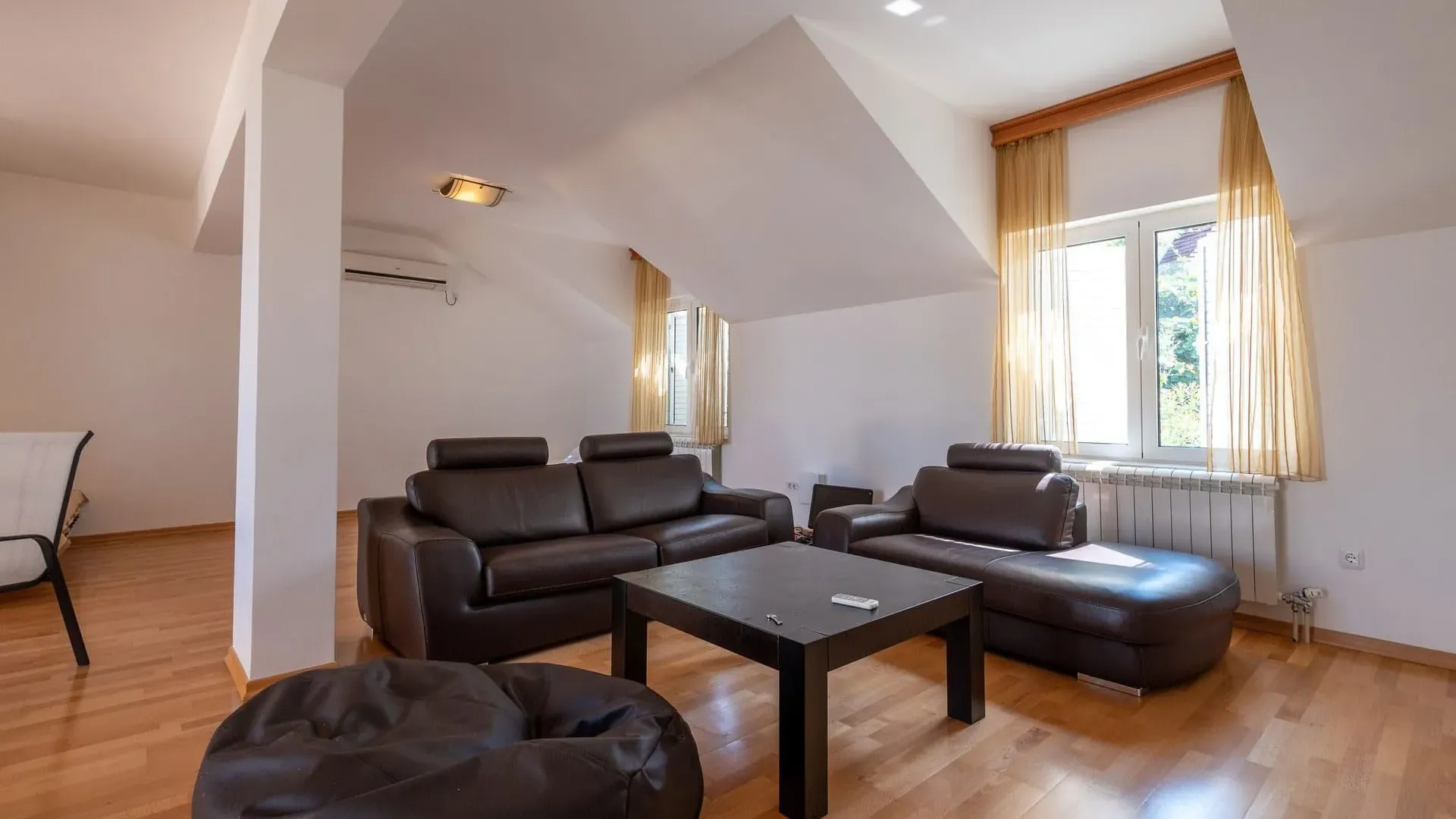 Prodaja, kuća, 185m², Krašići, Tivat