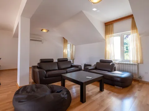 Prodaja, kuća, 185m², Krašići, Tivat - image 12