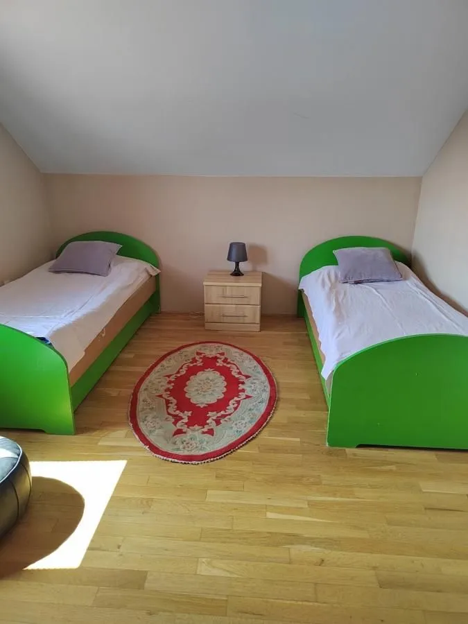 Rent, house, 170m², Adice, Novi Sad Sve Podlokacije