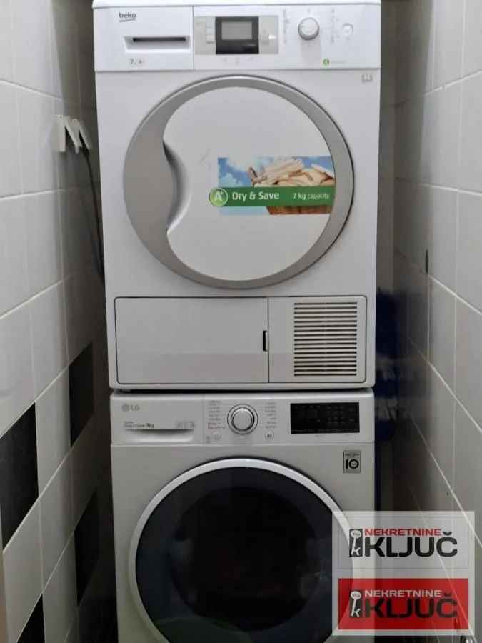 Prodaja, trosoban stan, 77m², Podbara, Novi Sad Sve Podlokacije