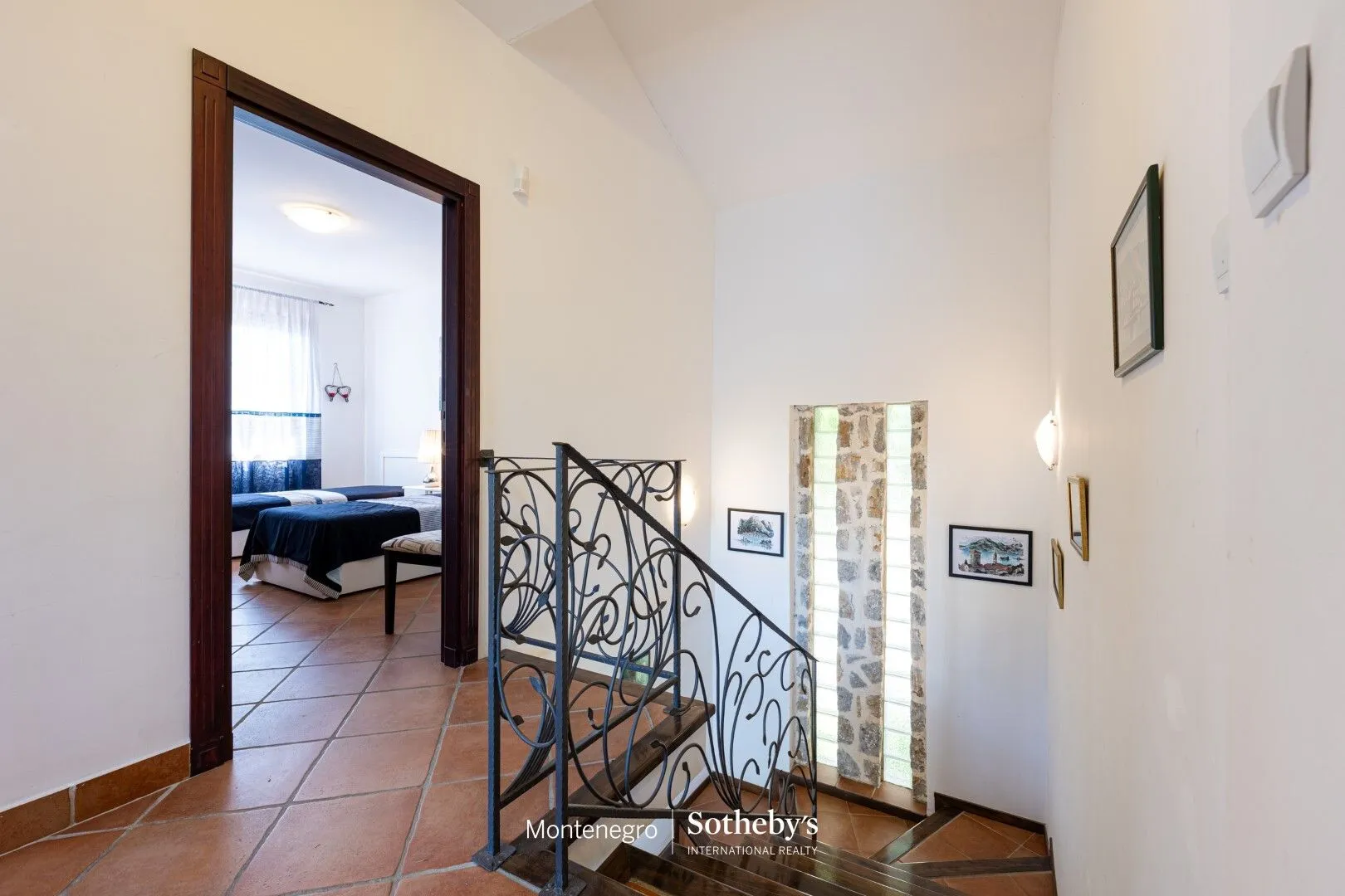 Sale, house, 235m², Kostanjica, Kotor