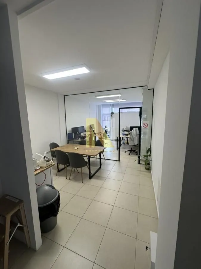 Rent, office space, 95m², Bulevar Evrope, Novi Sad Sve Podlokacije