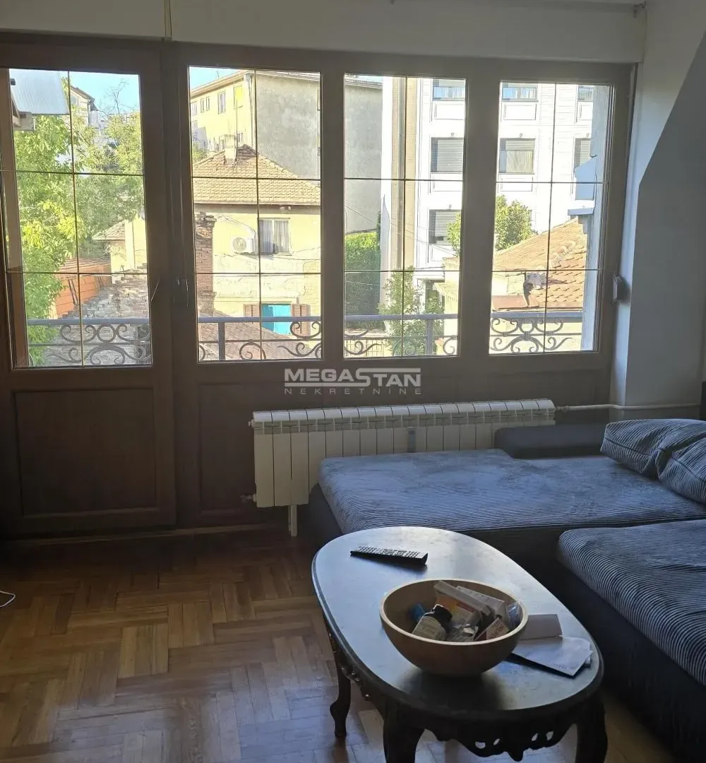 Rent, three bedroom apartment, 68m², Čubura, Beograd