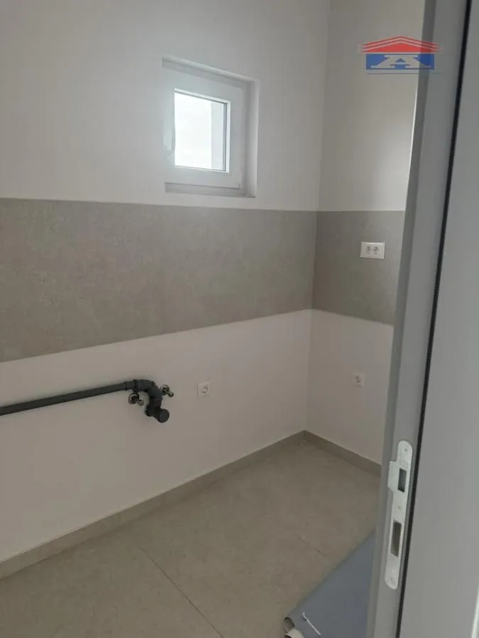 Rent, office space, 250m², Veternik, Novi Sad Sve Podlokacije