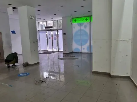 Izdavanje, poslovni prostor, 84m², Stari Grad, Beograd - image 2