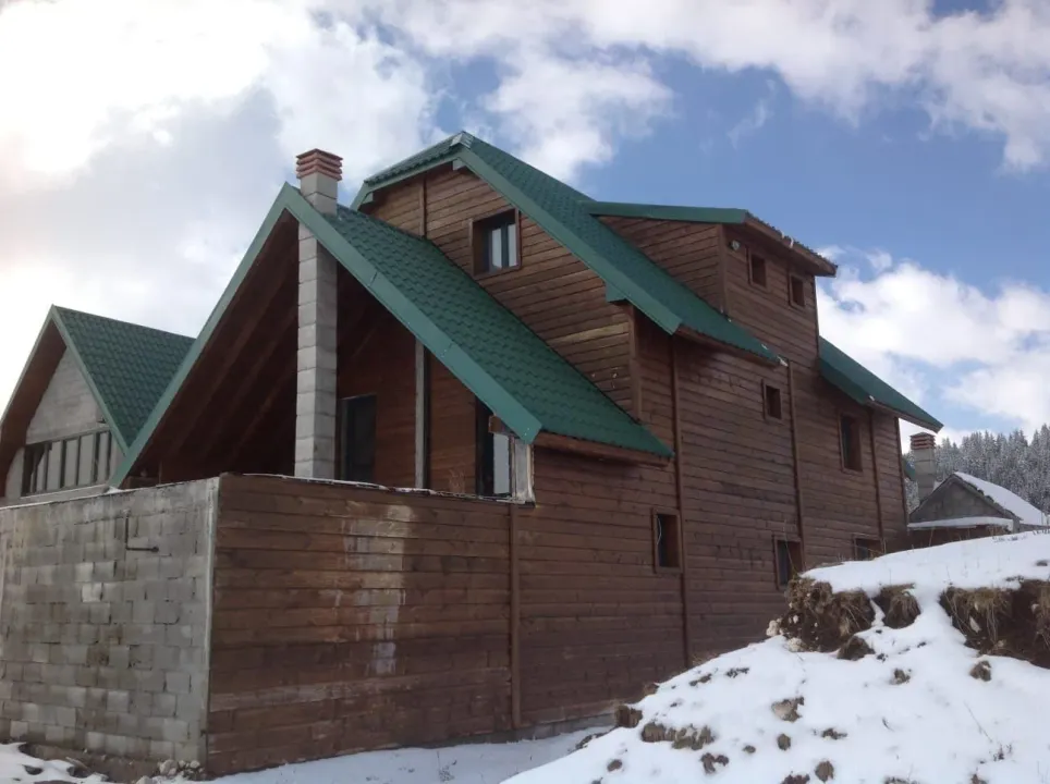 Prodaja, kuća, 289m², Motički gaj, Žabljak