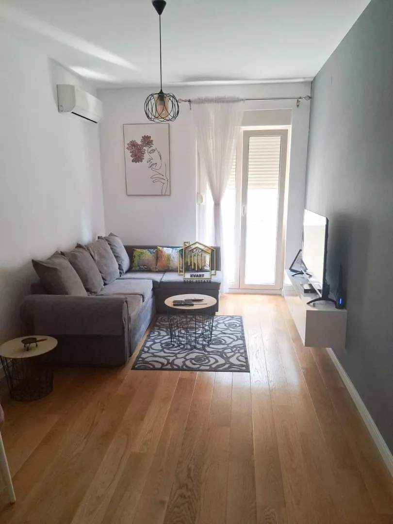 Prodaja, jednosoban stan, 40m², Central Point, Podgorica