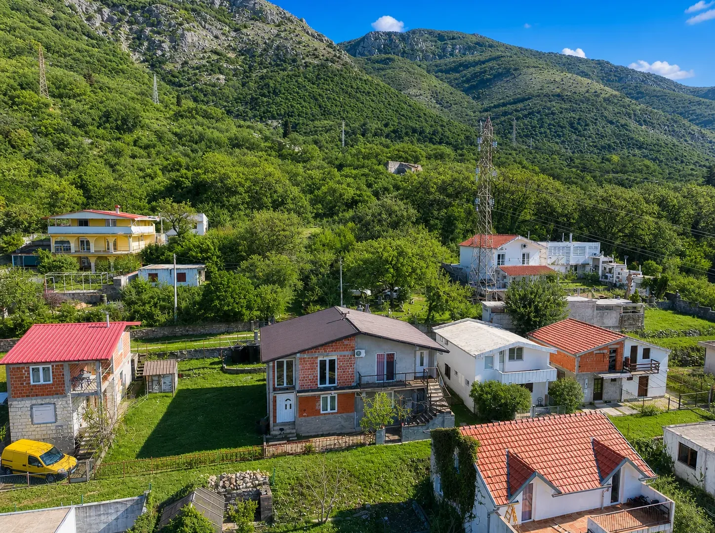 Prodaja, kuća, 190m², Zankovići, Bar
