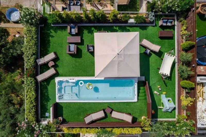 Sale, three bedroom apartment, 200m², Podkošljun, Budva