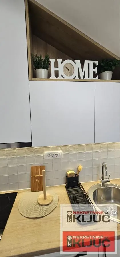 Izdavanje, stan, 36m², Centar, Novi Sad