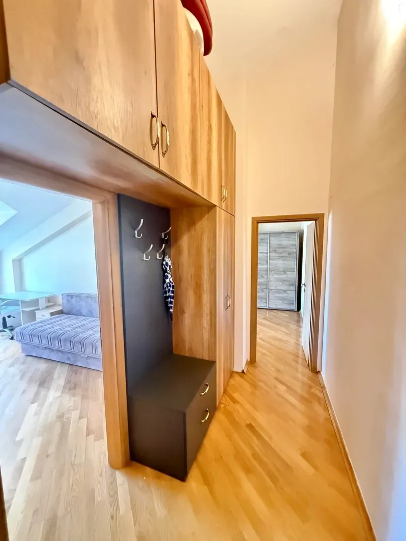 Prodaja, dvosoban stan, 77m², Babilonija, Budva