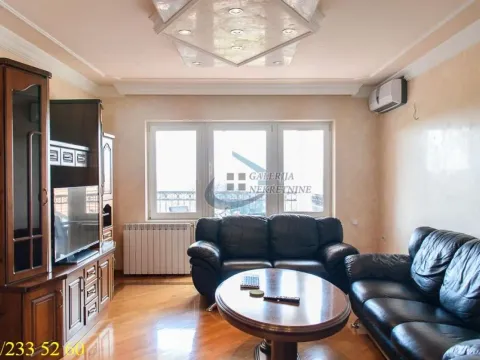 Sale, four bedroom apartment, 115m², Farmaceutski Fakultet, Voždovac Sve Podlokacije - image 3