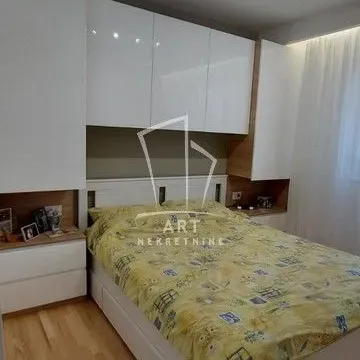 Sale, two bedroom apartment, 61m², Kanarevo Brdo, Beograd - image 9