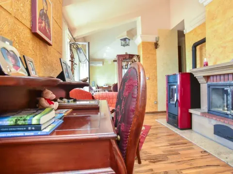 Sale, three bedroom apartment, 179m², Budva, Crna Gora - image 10