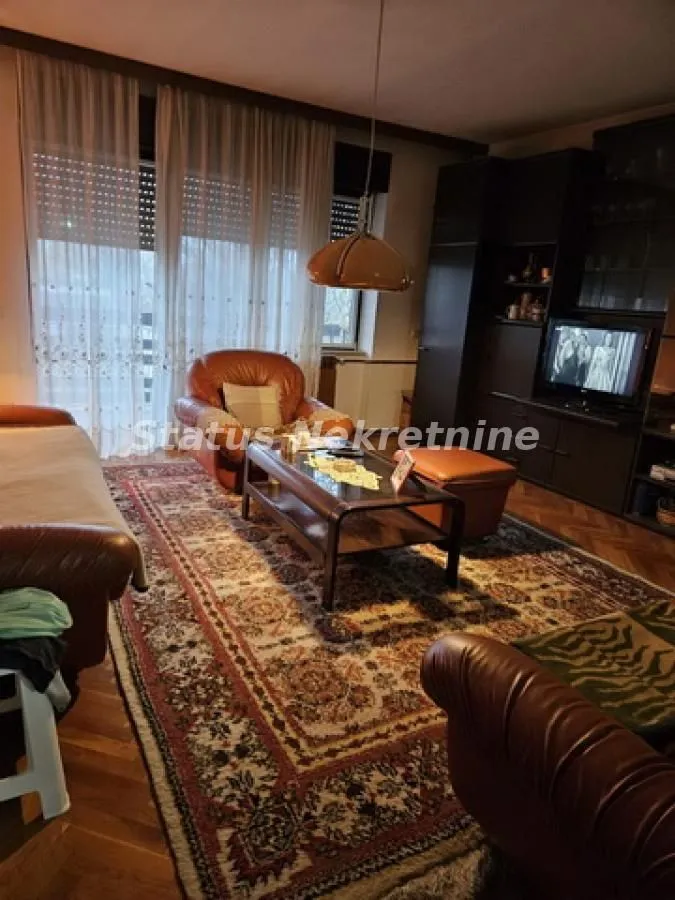 Prodaja, kuća, 260m², Kać, Novi Sad Sve Podlokacije