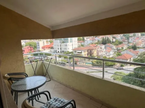 Izdavanje, jednosoban stan, 75m², Centar, Tivat - image 6