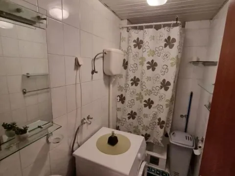 Izdavanje, garsonjera, 22m², Nova Detelinara, Novi Sad Sve Podlokacije - image 7