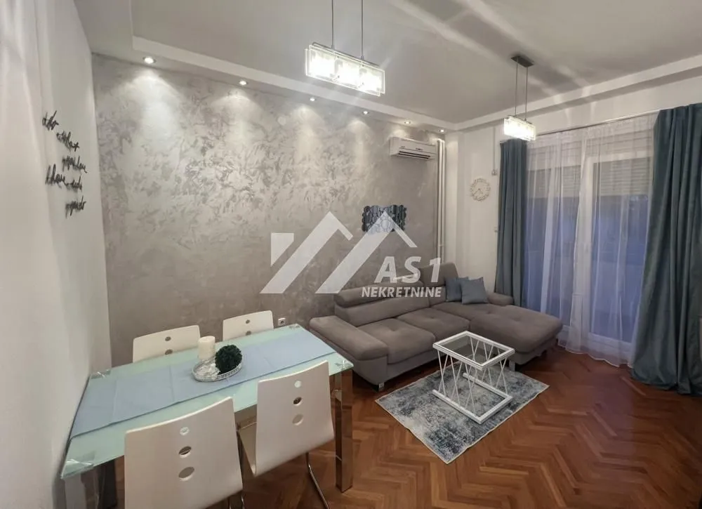 Izdavanje, dvosoban stan, 47m², Rotkvarija, Novi Sad Sve Podlokacije