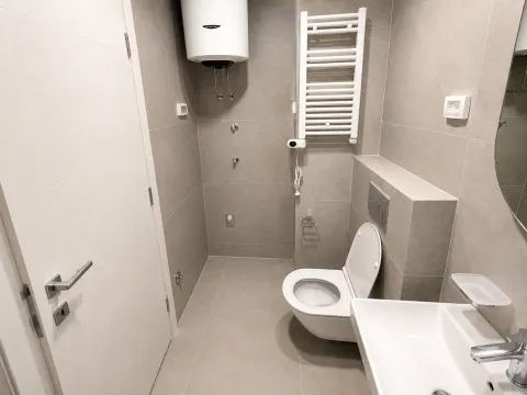 Prodaja, jednosoban stan, 40m², Central Point, Podgorica - image 8