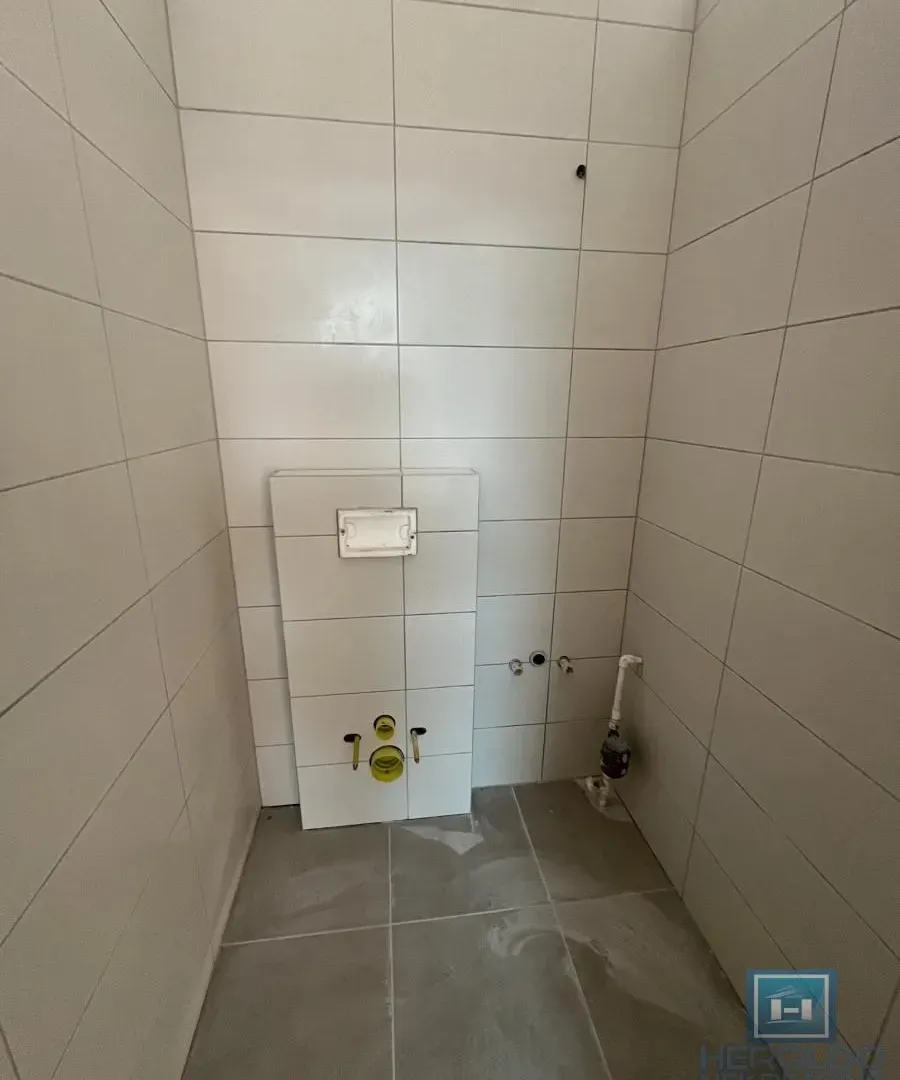 Sale, office space, 65m², Pivara, Jagodina