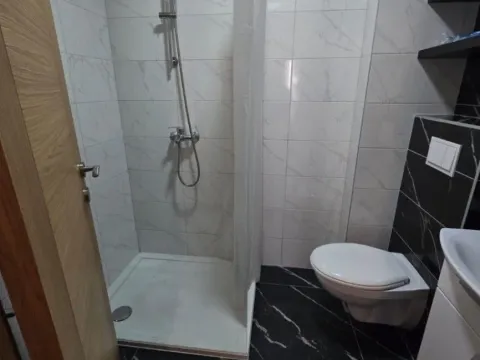 Izdavanje, dvosoban stan, 54m², Zabjelo, Podgorica - image 3