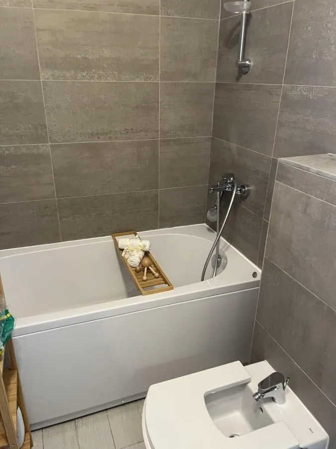Prodaja, trosoban stan, 99m², Kalimanj, Tivat