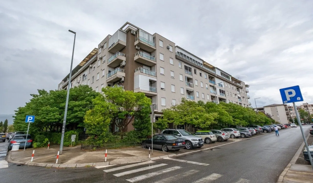 Rent, three bedroom apartment, 97m², Blok 9, Podgorica