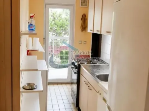 Prodaja, dvosoban stan, 72m², Centar, Inđija - image 8
